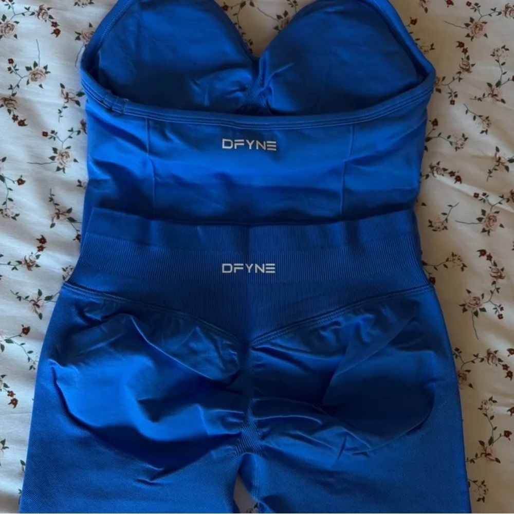blue DFYNE set - Picture 3 of 3